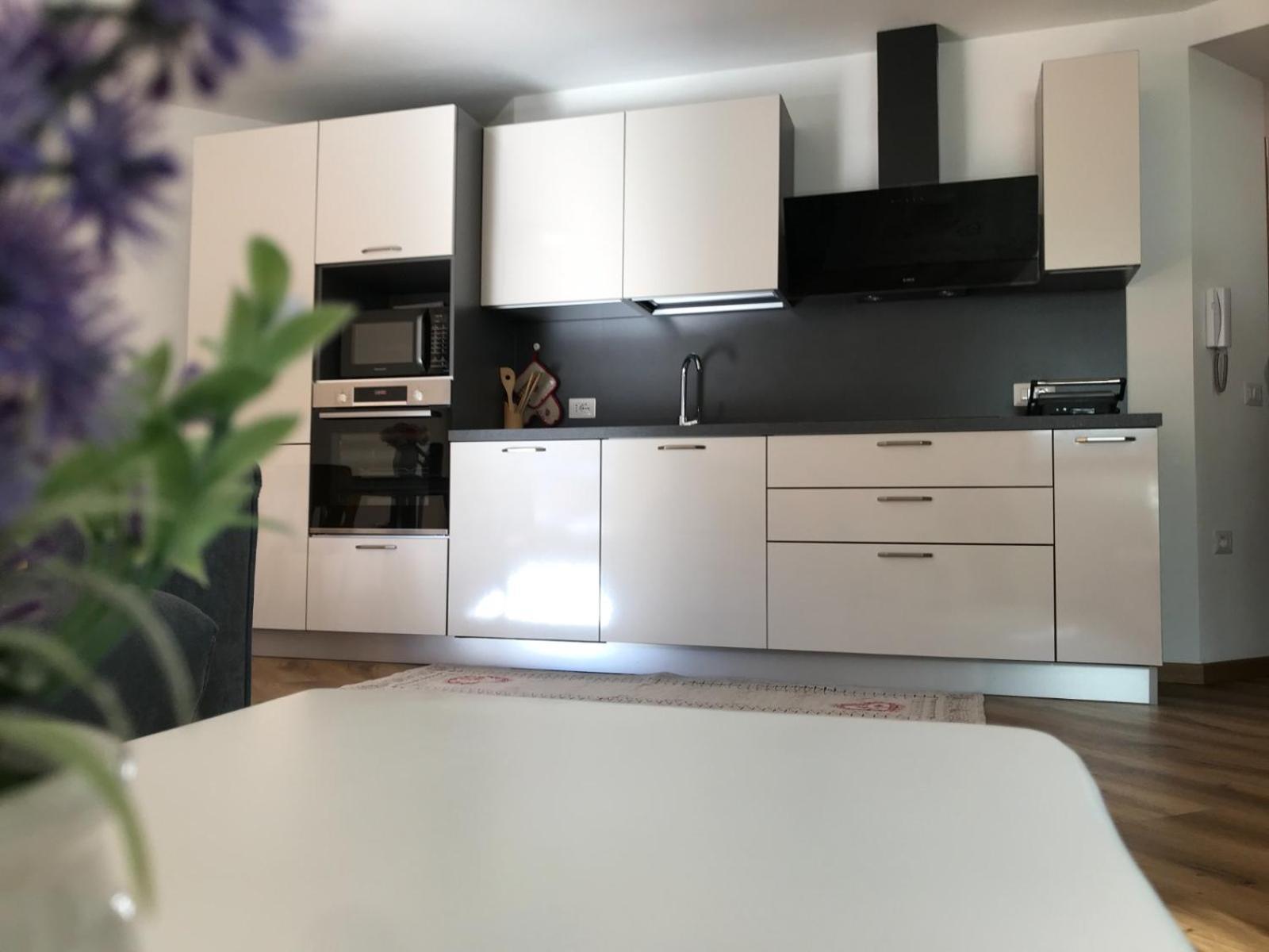 梅扎纳Casa Luca公寓 外观 照片